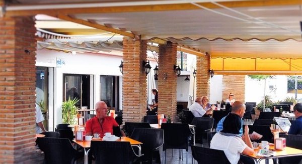 Rincón de la Victoria permitirá ampliar las terraza con motivo del inicio de la Fase 1 de la desescalada