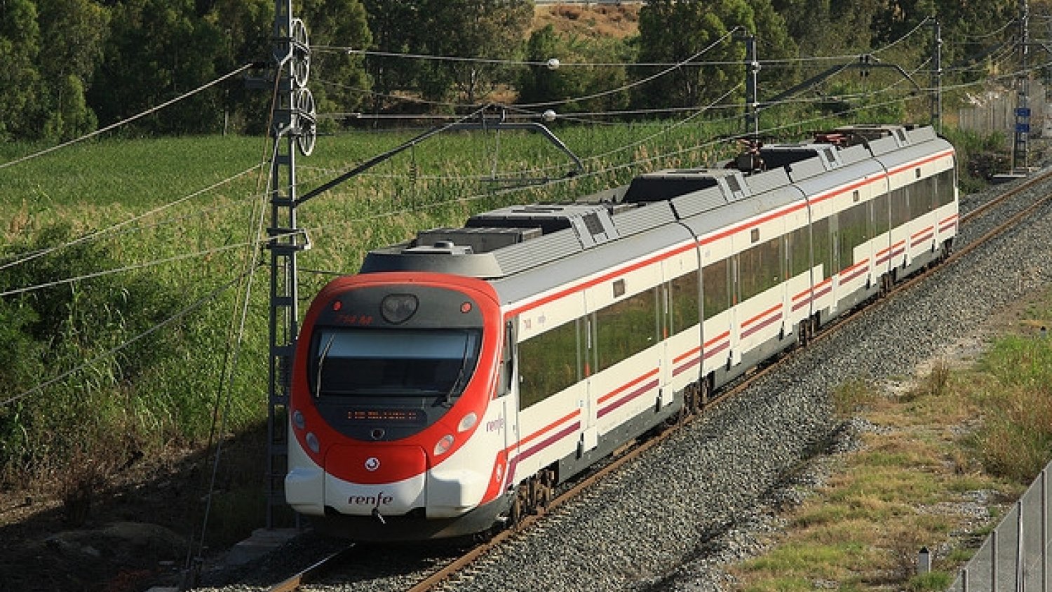 Renfe incrementa a partir del lunes el servicio de Cercanías Málaga-Álora