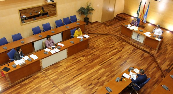 Fuengirola aprueba un Plan para eliminar y reducir tasas e impuestos por más de cuatro millones de euros