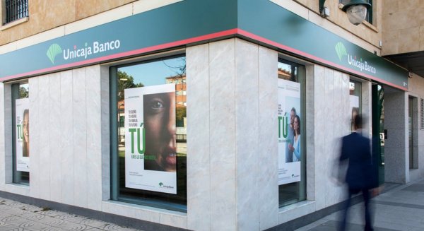 Unicaja Banco apoya a los agricultores y ganaderos con la gestión de las ayudas de la PAC