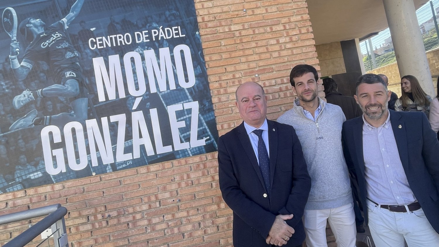 El Centro Deportivo La Quinta lleva el nombre del jugador de pádel Momo González