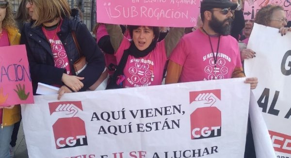 Adelante y CGT exigen pagar ya a monitoras de educación especial e intérpretes de lengua de signos