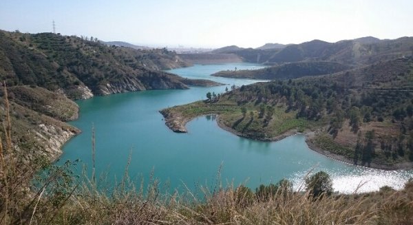 Sancionan a un total de 23 personas por bañarse en el Embalse del Limonero