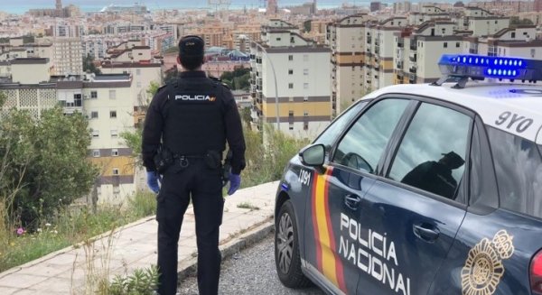 Detienen a una joven de 20 años por robar en seis trasteros de una misma comunidad de vecinos