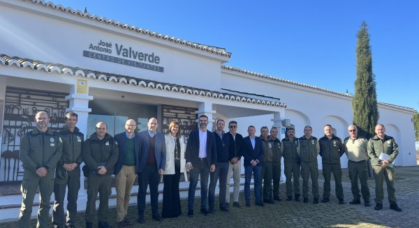 Fernández-Pacheco resalta el compromiso del Gobierno andaluz con el colectivo de los agentes de Medio Ambiente