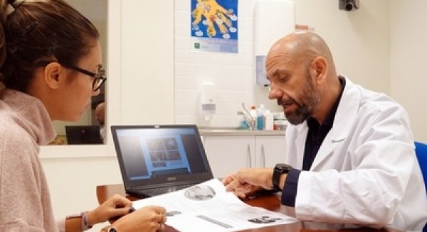 Andalucía estudia si la hidroxicloroquina puede prevenir el Covid-19 en los centros de mayores