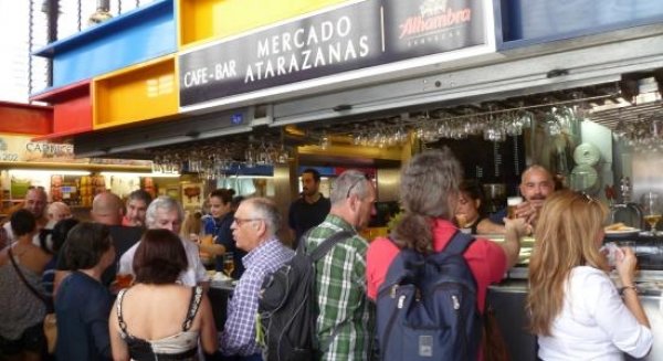 Los mercados de Atarazanas, Huelin y Bailén establecerán un aforo máximo y líneas de seguridad