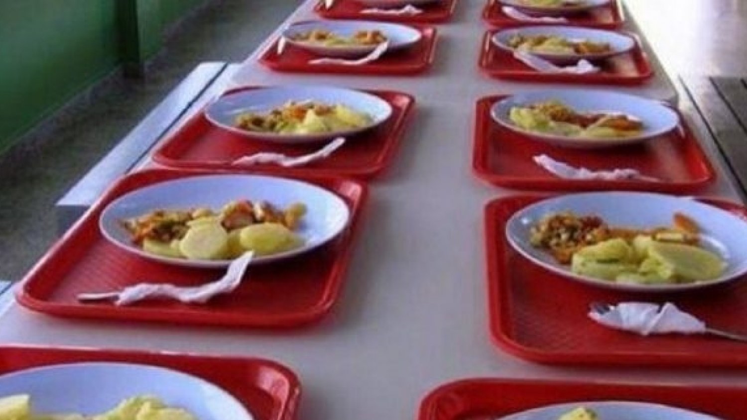 La Junta garantiza la alimentación a 6.250 escolares en Málaga con más de 2 millones de euros