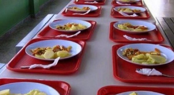 La Junta garantiza la alimentación a 6.250 escolares en Málaga con más de 2 millones de euros