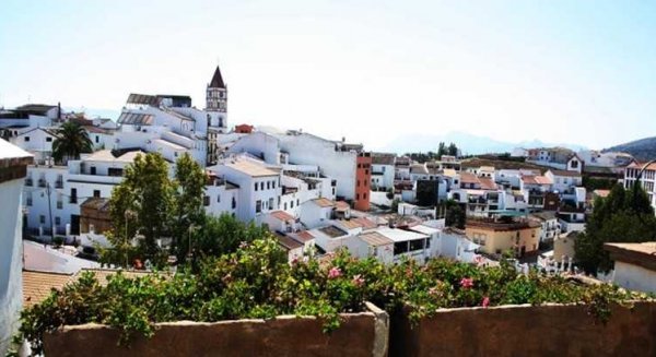 Alcaldes del PP de Málaga exigen al Gobierno que permita de inmediato usar el ahorro municipal