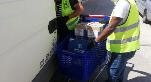 Ubago dona al Ayuntamiento de Málaga 23.760 latas de atún para entidades sociales