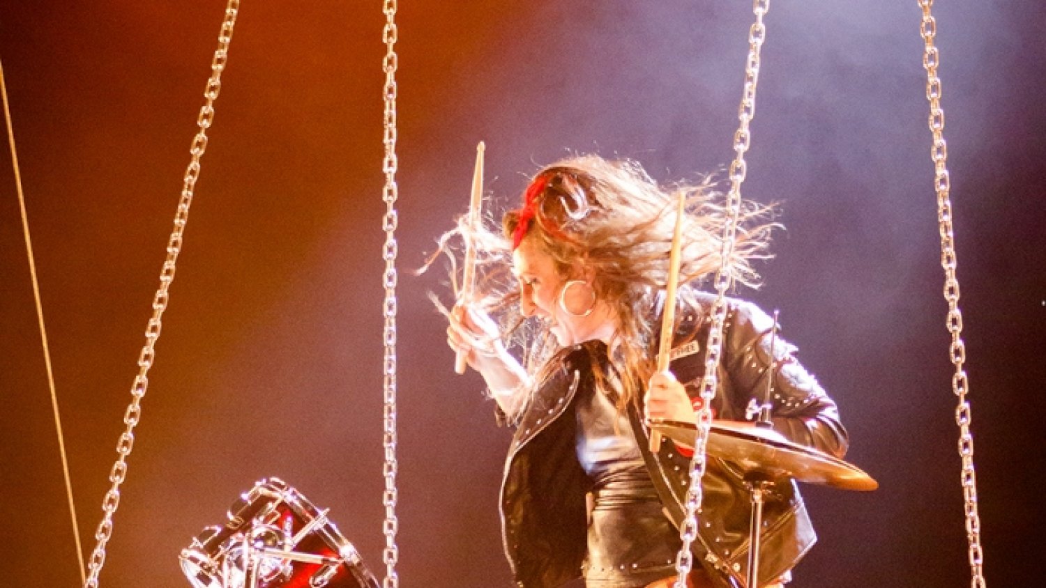 El Teatro Cánovas acoge el espectáculo ‘Rock Cirk’ de Rolabola