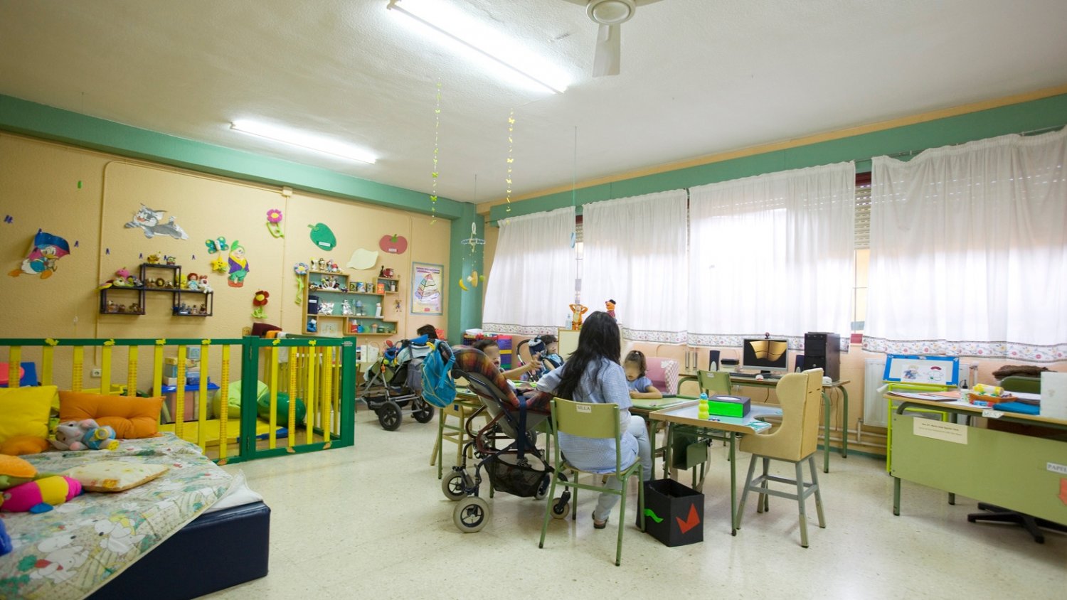 Educación invierte más de 207.000 euros en equipamiento para estudiantes con necesidades especiales