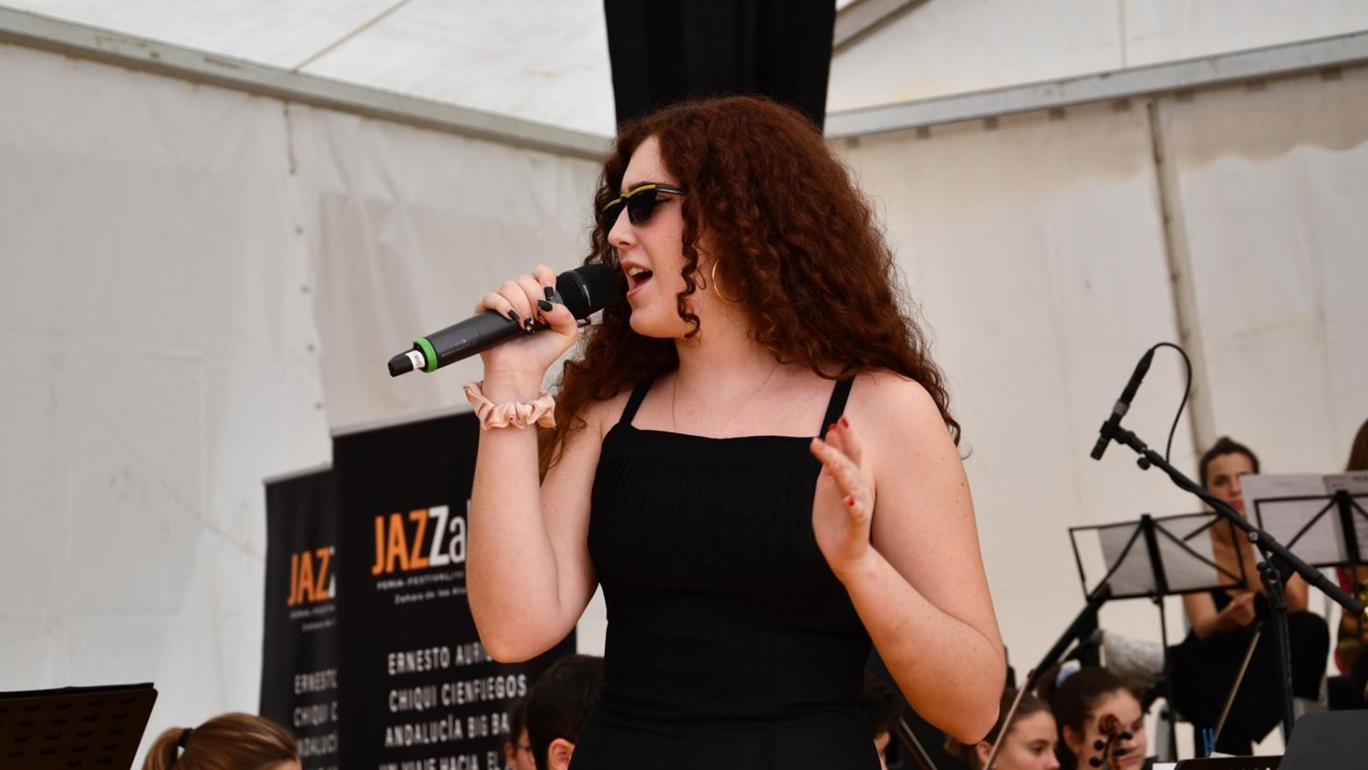 La pianista y cantante Eleest protagoniza el segundo directo de los “Miércoles talentoSOS”