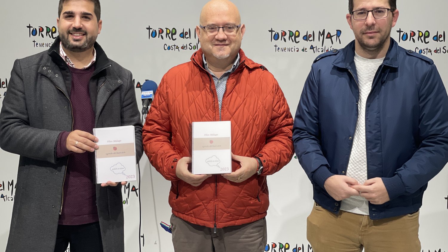 Vélez-Málaga presenta la 'Agenda del buen vivir', un manual para el envejecimiento activo