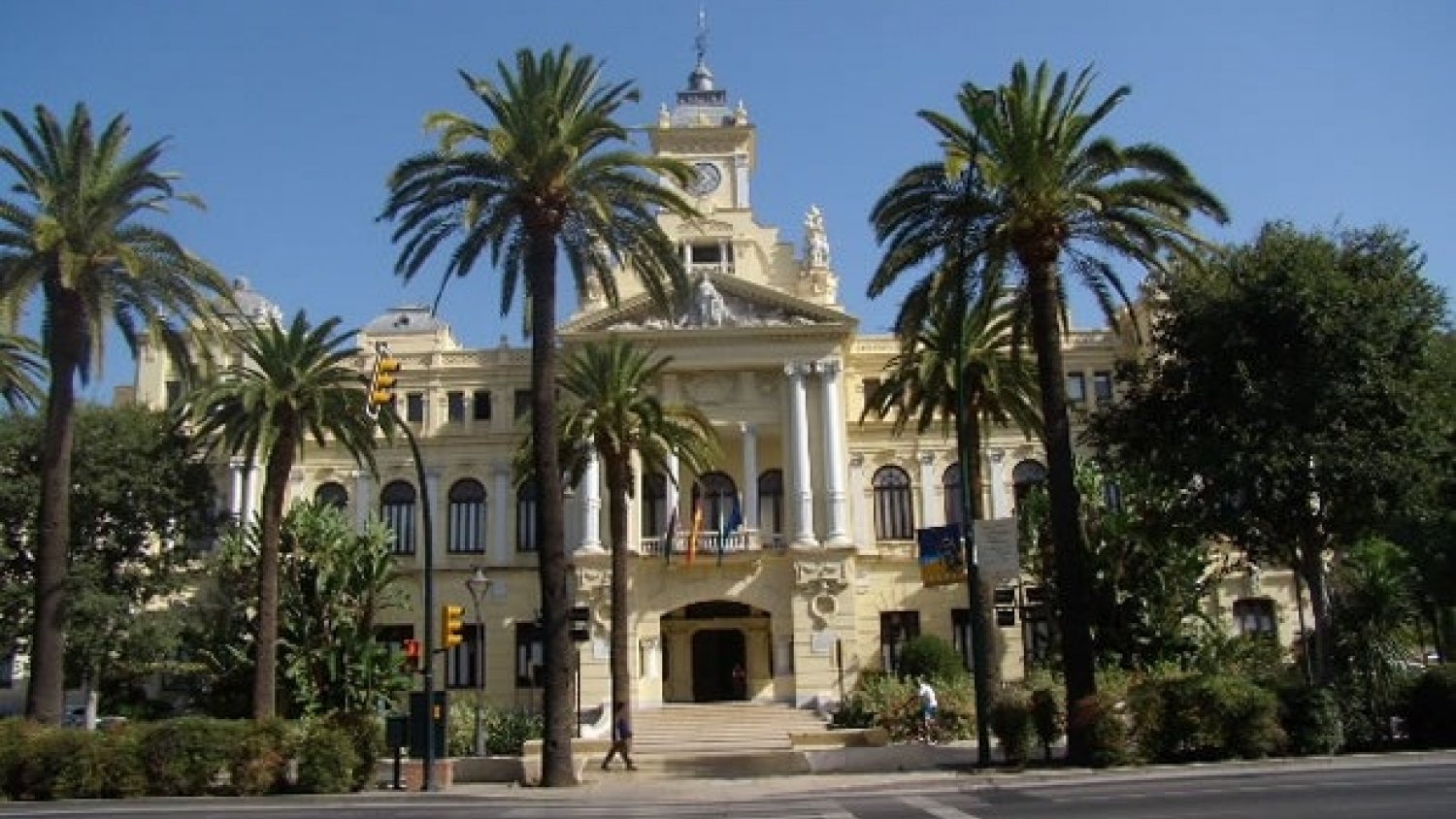 Ayuntamiento destina 800.000 euros a ayudas económicas de urgencia para familias malagueñas