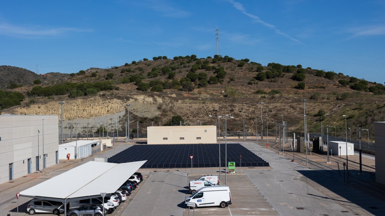 Metro de Málaga pone en marcha una planta solar fotovoltaica para autoconsumo en sus cocheras