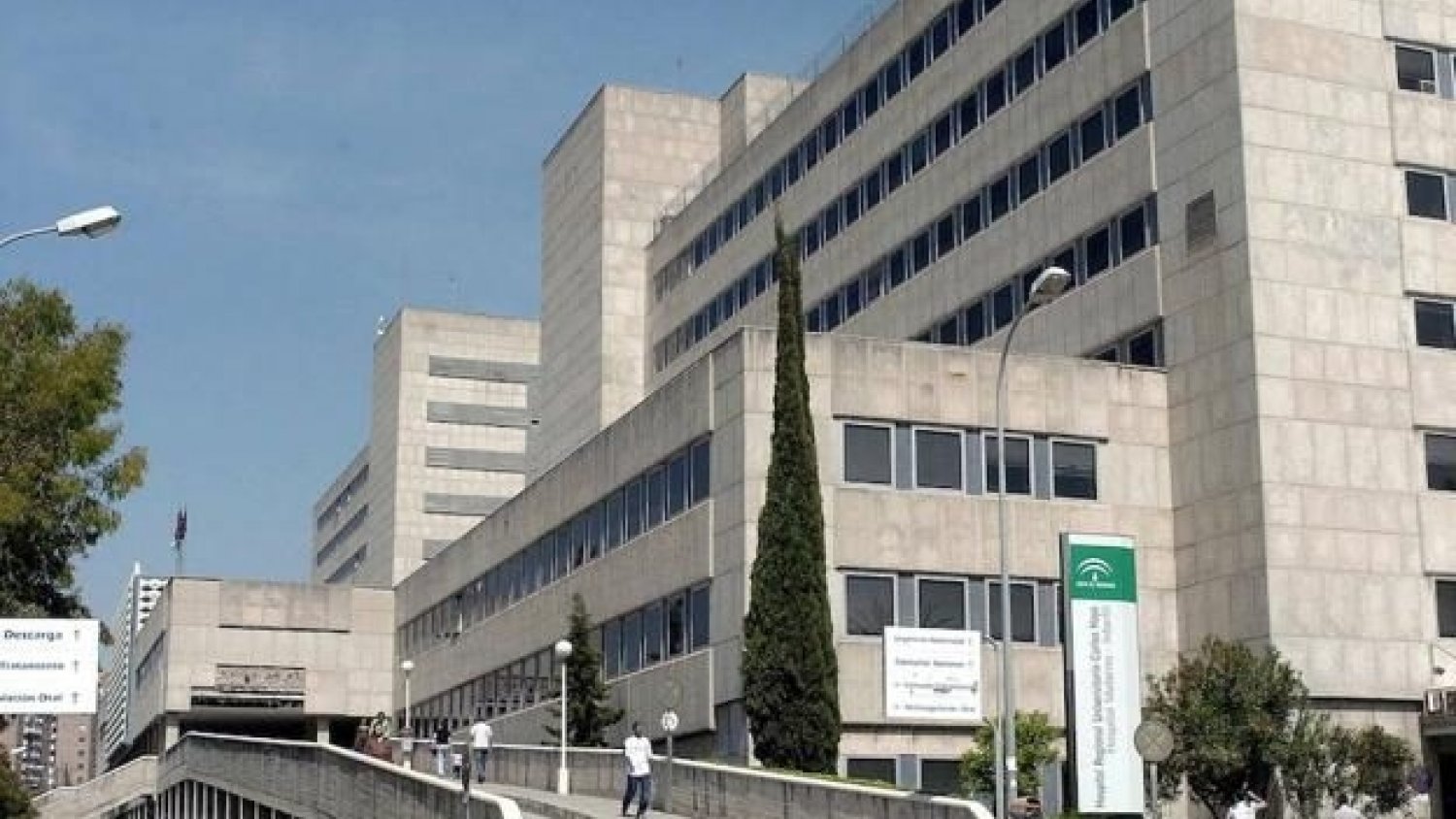 Extuban a un bebé de cuatro meses ingresado por Covid-19 en el Hospital Materno Infantil