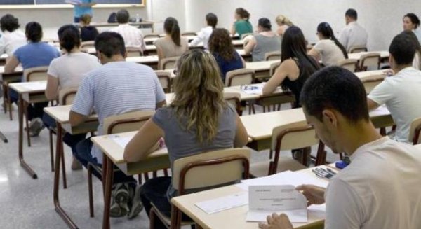 Acuerdan aplazar hasta el 2021 las oposiciones de Secundaria, Formación Profesional y Régimen Especial