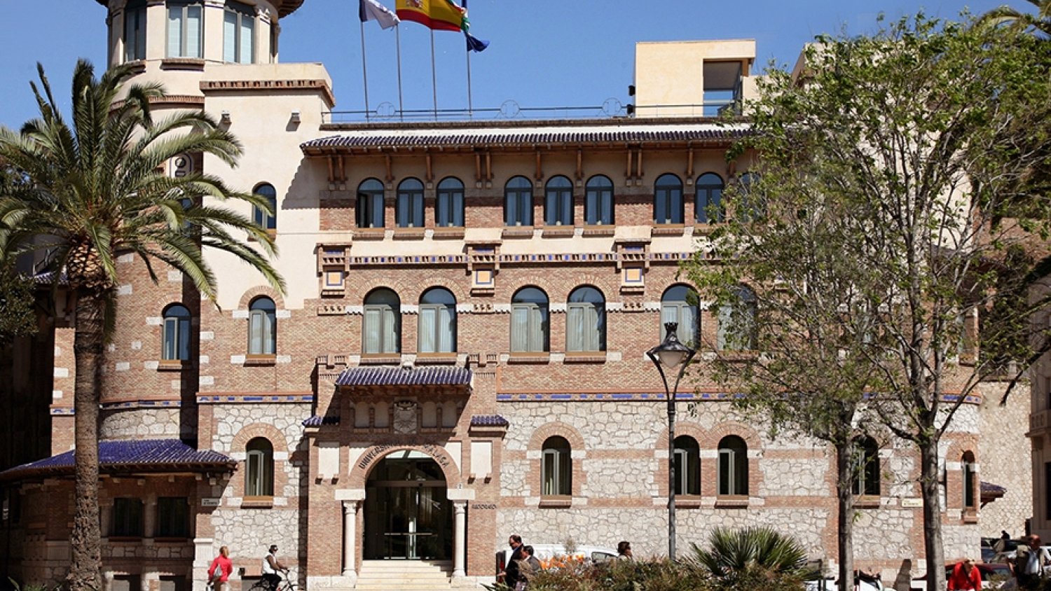 Las Universidad Públicas de Andalucía mantendrán la docencia en formato online hasta el final de este curso