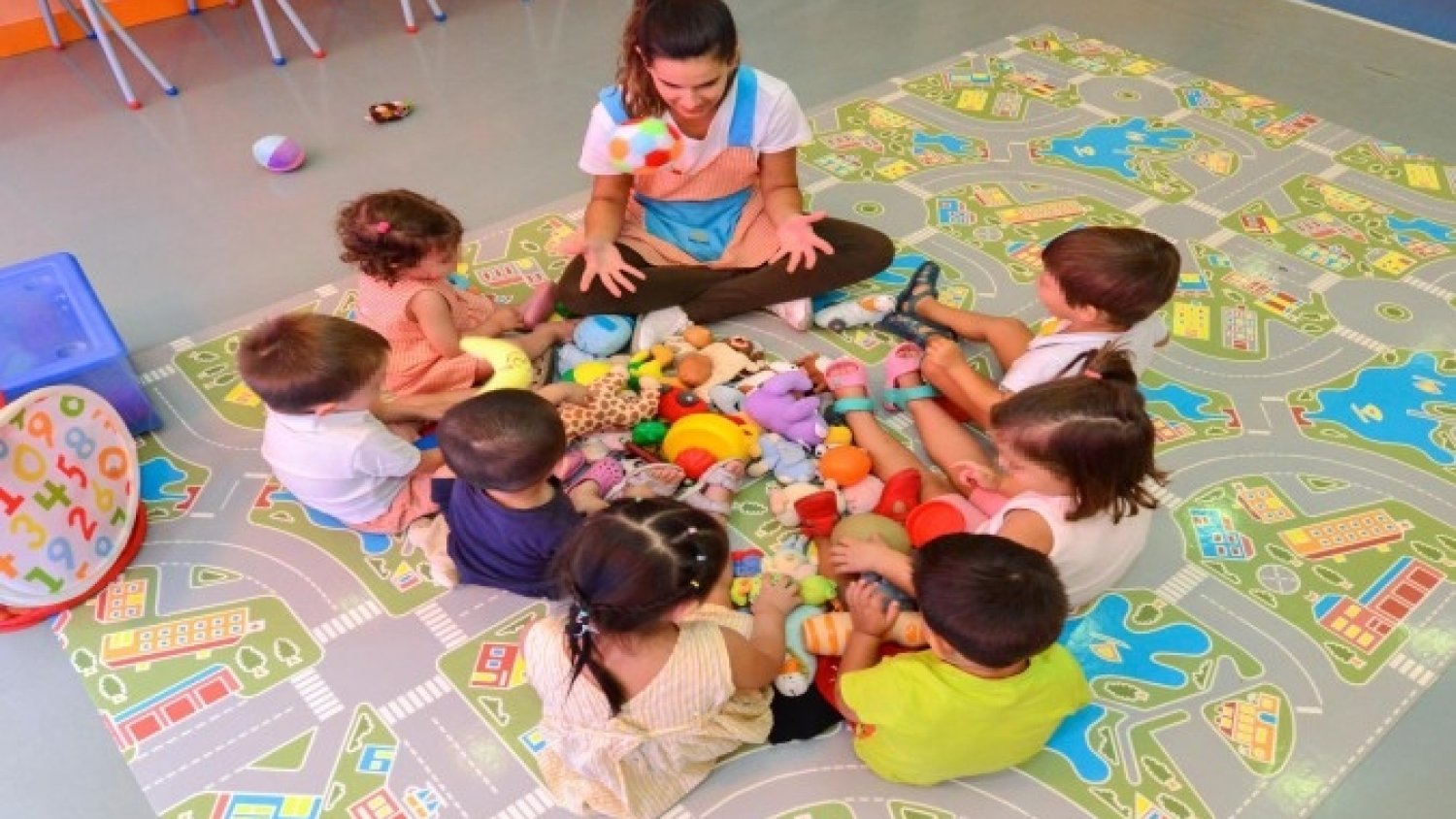 La Junta de Andalucía estipula una ayuda de más de 15 millones al mes para las Escuelas Infantiles