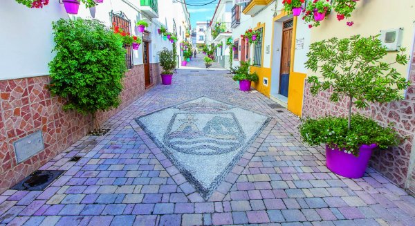 Estepona habilita la inscripción en el Censo de Empresas Locales para adjudicarles obras menores