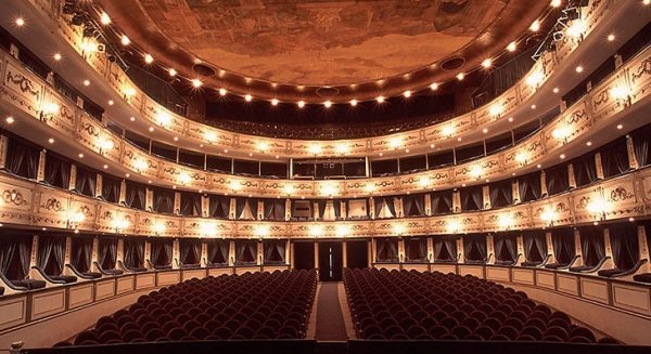 El Teatro Cervantes de Málaga suspende la programación prevista hasta el 16 de mayo