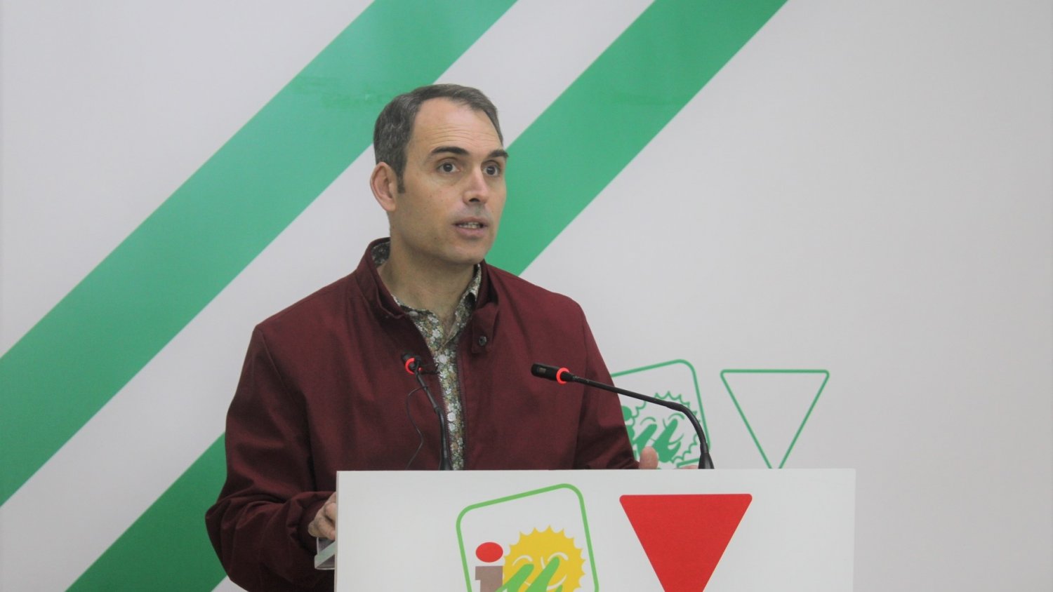 IU lleva a los ayuntamientos “el bloqueo de la derecha política y judicial a la renovación del poder judicial”