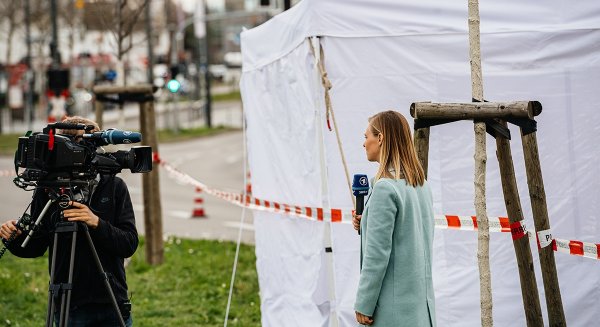 La APM reclama a los medios que extremen las medidas de protección para los periodistas