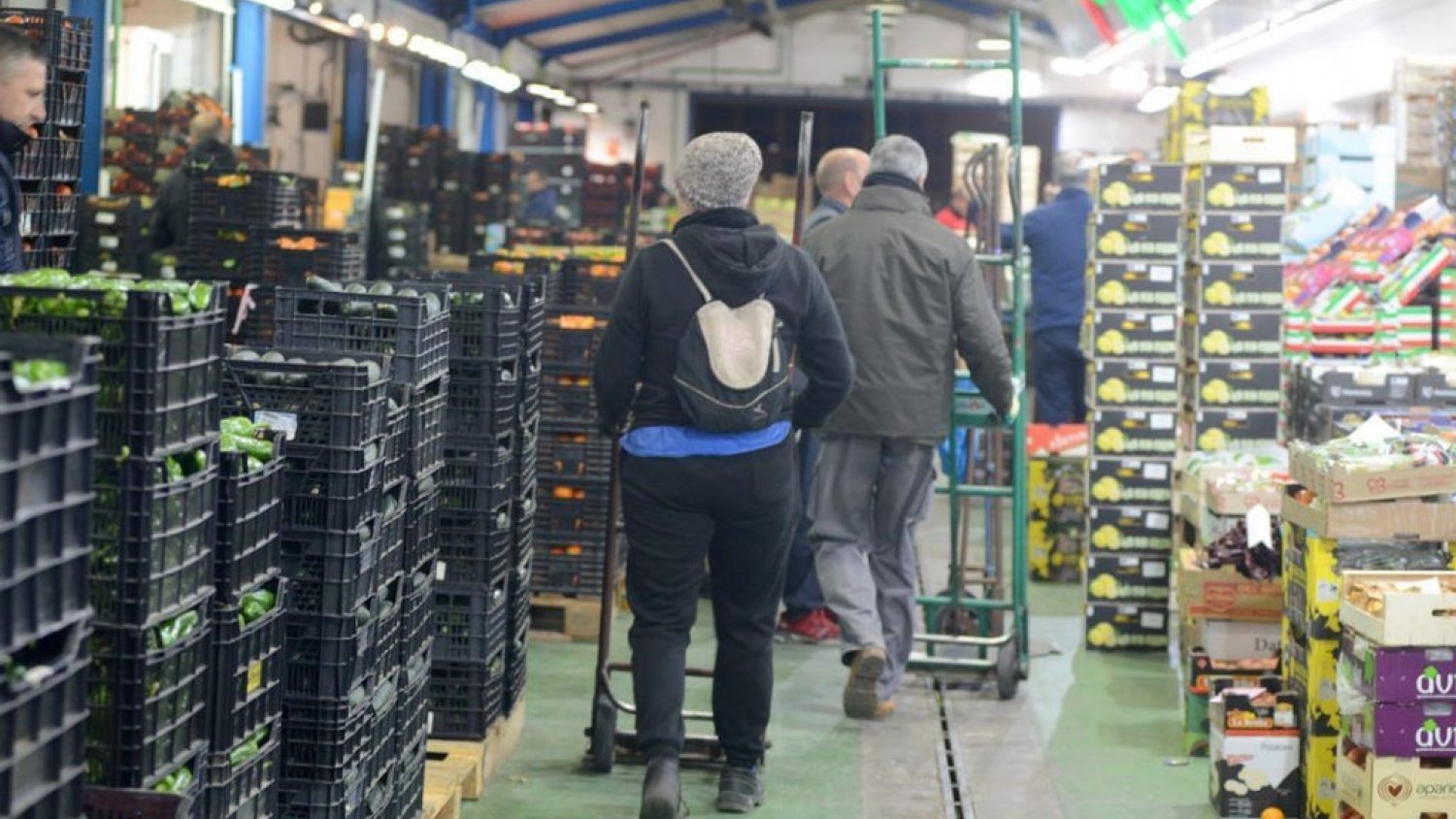 Mercamálaga dice continuar garantizando el suministro a los mercados municipales y a las tiendas minoristas