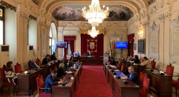 El pleno del Ayuntamiento aprueba por unanimidad la creación de empresa municipal 'Limpieza de Málaga'
