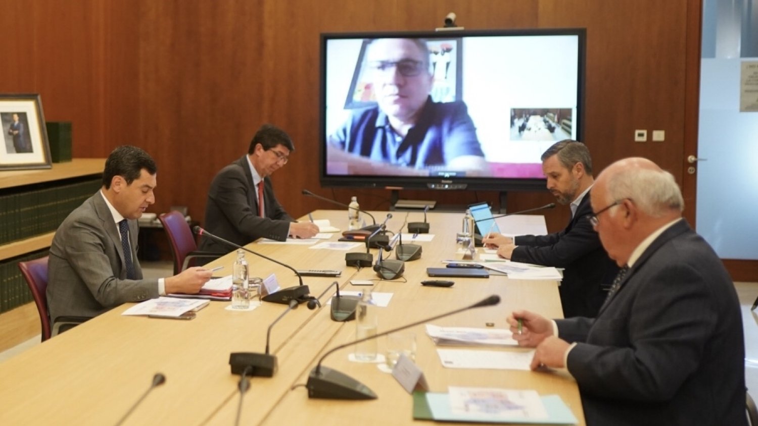 Moreno apuesta por una cuota ‘cero’ para los autónomos mientras dure el estado de alarma