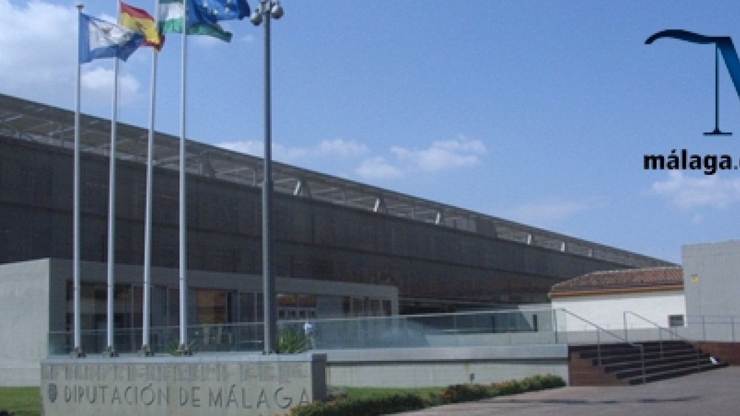 Diputación mantiene unas 30 líneas de teléfono para atender a la ciudadanía, instituciones y empresas