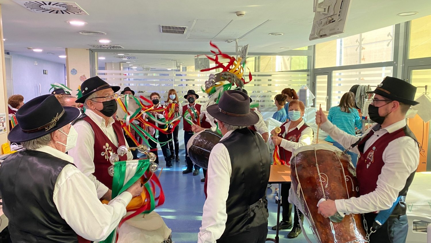 El Hospital Regional celebra las fiestas navideñas centrado en la humanización de la atención