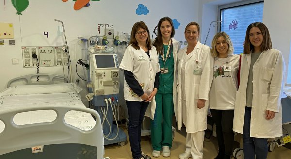 El Materno Infantil, pionero en abordar la alimentación de los menores con enfermedad renal crónica