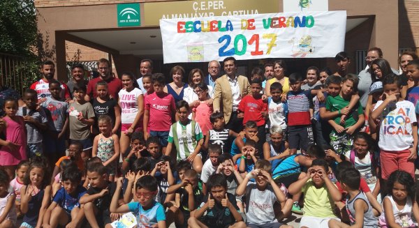 Igualdad distribuye 13,7 millones de euros para atender a familias con menores en riesgo de exclusión