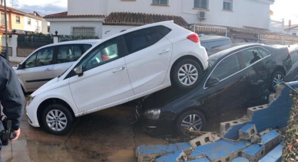 Estiman atender en tres meses todas las solicitudes de daños ocasionados por la borrasca 'Gloria' en Málaga