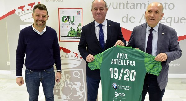 Los Campeonatos de Andalucía Universitarios de Fútbol Sala y Pádel traerán a Antequera unos 400 deportistas