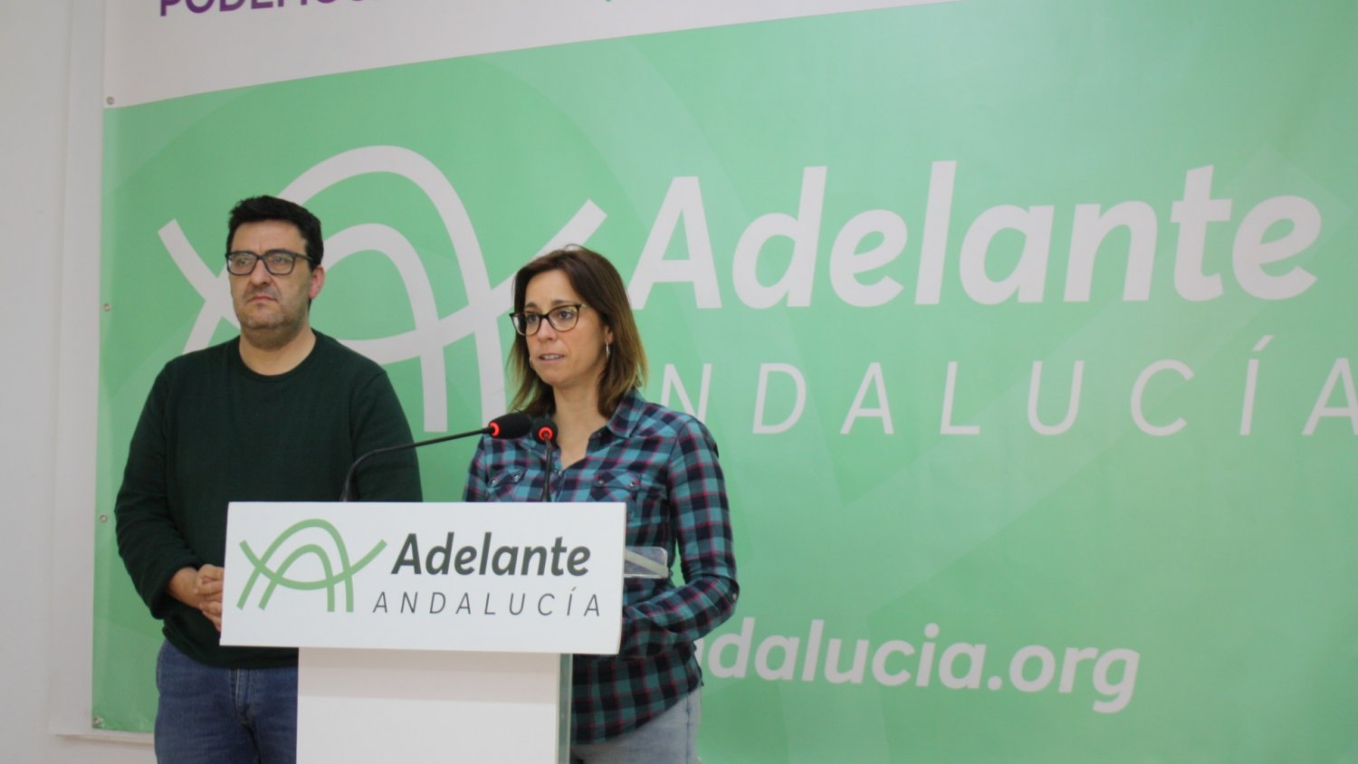 Adelante critica la 