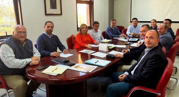 La Junta solicita cambios en la ayuda asociada a los frutos secos para evitar pérdidas
