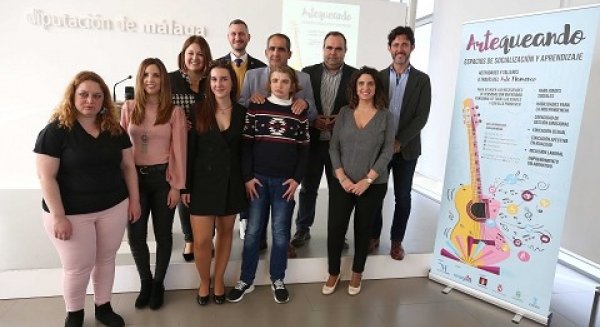 Crean espacios para trabajar la socialización de personas con diversidad funcional a través del flamenco