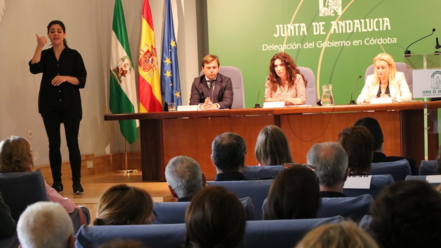 La Junta concede subvenciones destinadas a formación y estudios en materia de violencia de género