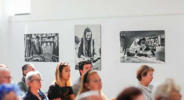 MaF 2020 impulsa una exposición fotográfica que visibiliza la labor de las mujeres en Churriana