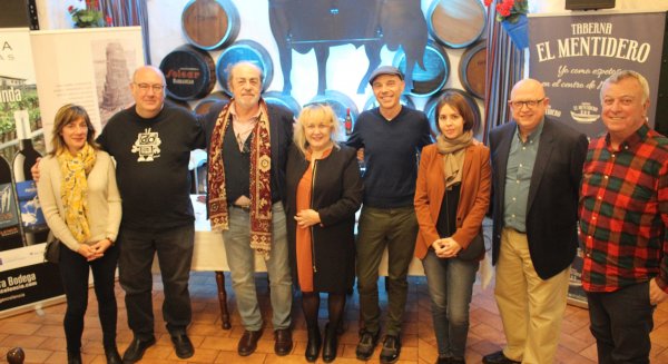 'Babilonia' reúne a doce escritores del panorama literario malagueño en el Mentidero Cultural