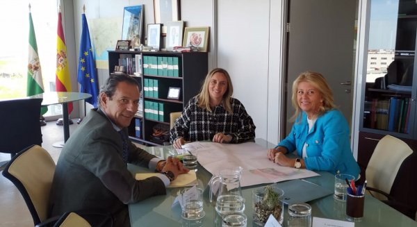 Marbella y la Junta ultiman un proyecto de un millón de euros para abrir el Puerto de La Bajadilla a la ciudad