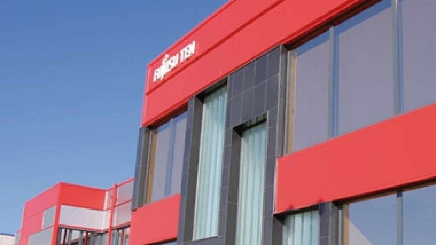 Fujitsu pacta el primer ERTE de España por coronavirus que afecta a 366 trabajadores en Málaga