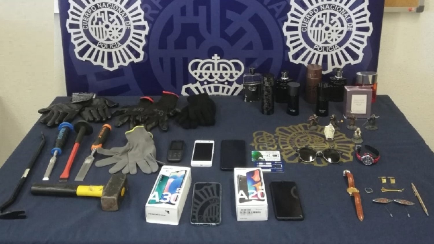Desarticulan en Málaga una organización criminal de robos en viviendas y detienen a 4 hombres