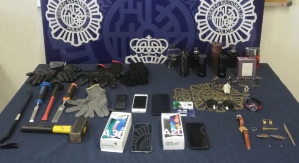 Desarticulan en Málaga una organización criminal de robos en viviendas y detienen a 4 hombres