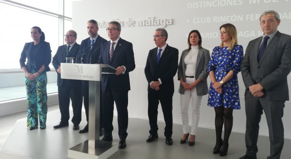 La Diputación entrega cuatro 'M de Málaga' apelando a que la ciudad no sería lo que es sin la labor de la sociedad civil