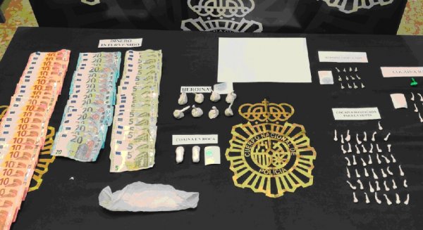 Desarticulan en Mijas tres puntos de venta de drogas y son detenidas cinco personas de la misma familia